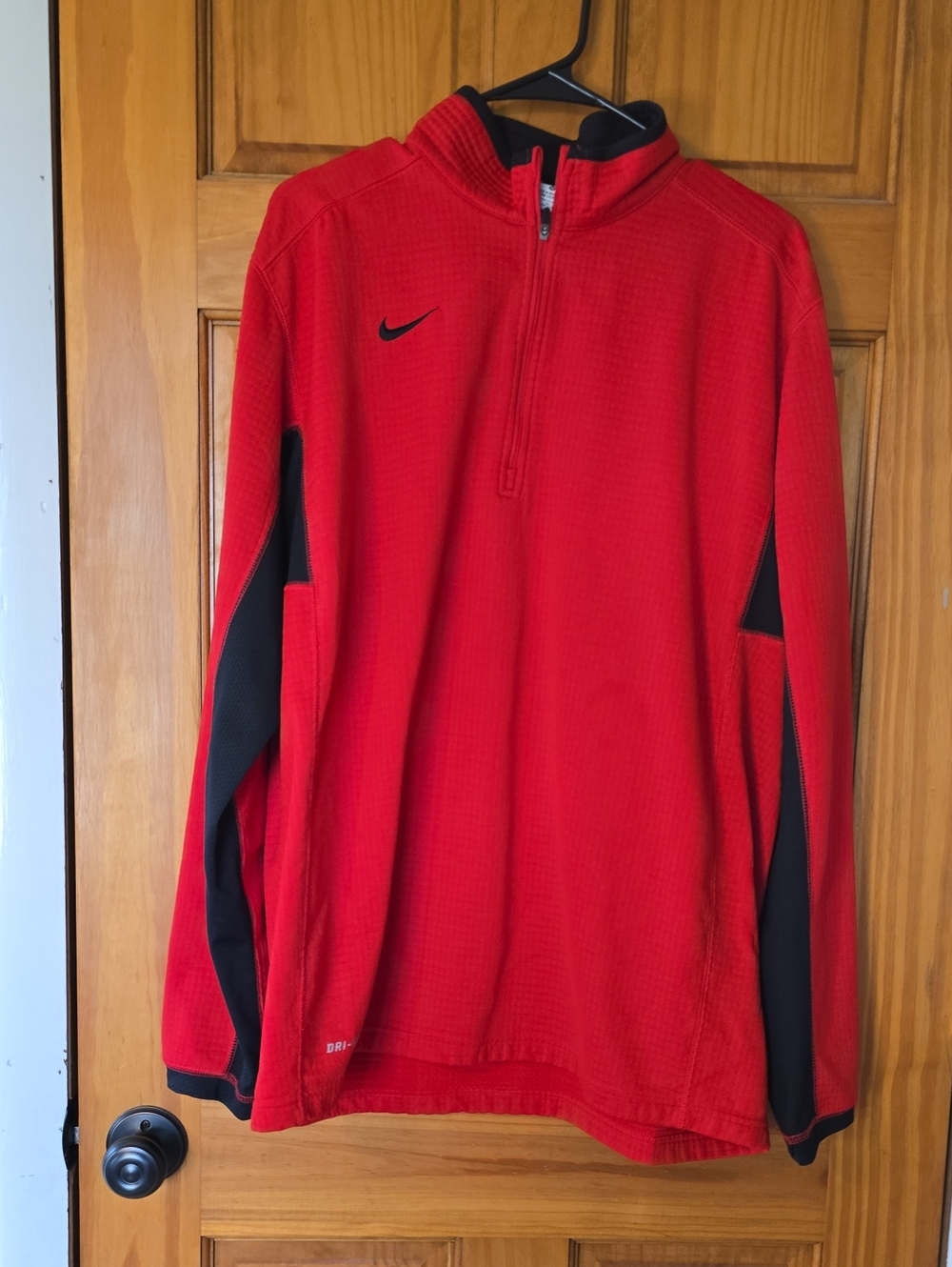 Nike Men's Red and Black Quarter-Zip Performance Pullover